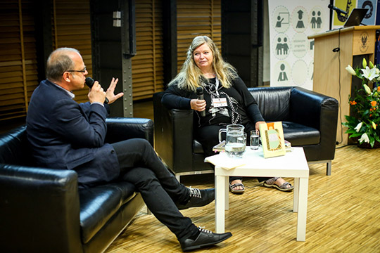 Nuala Ní Dhomhnaill and Jerzy Jarniewicz at the Conference on Intercultural Competences in Language Education. Warsaw September 2014. Photo by Krzysztof Kuczyk