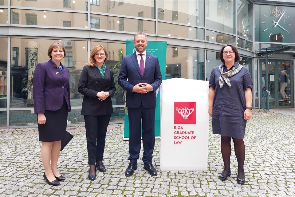 Minister for European Affairs Thomas Byrne delivers a speech at Riga Graduate School of Law